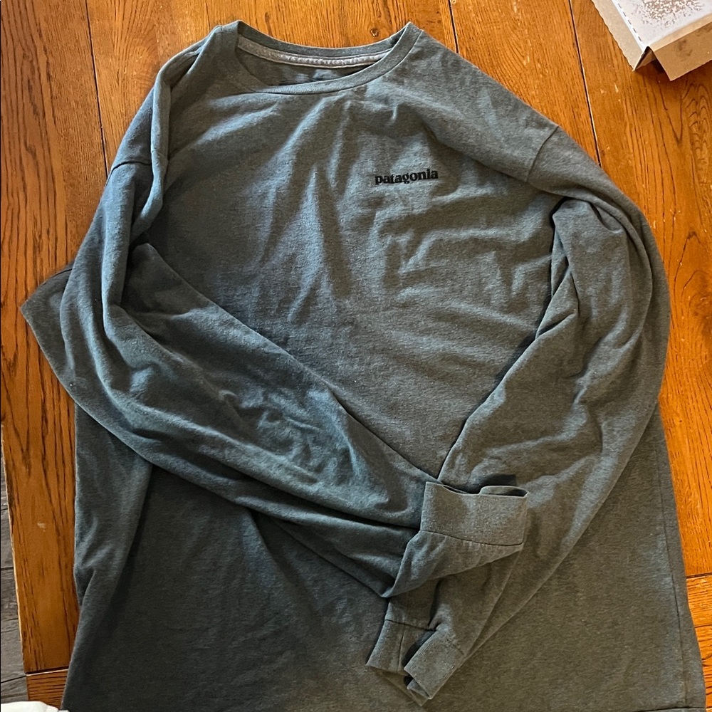 Patagonia Men's Charcoal Long Sleeve Tee